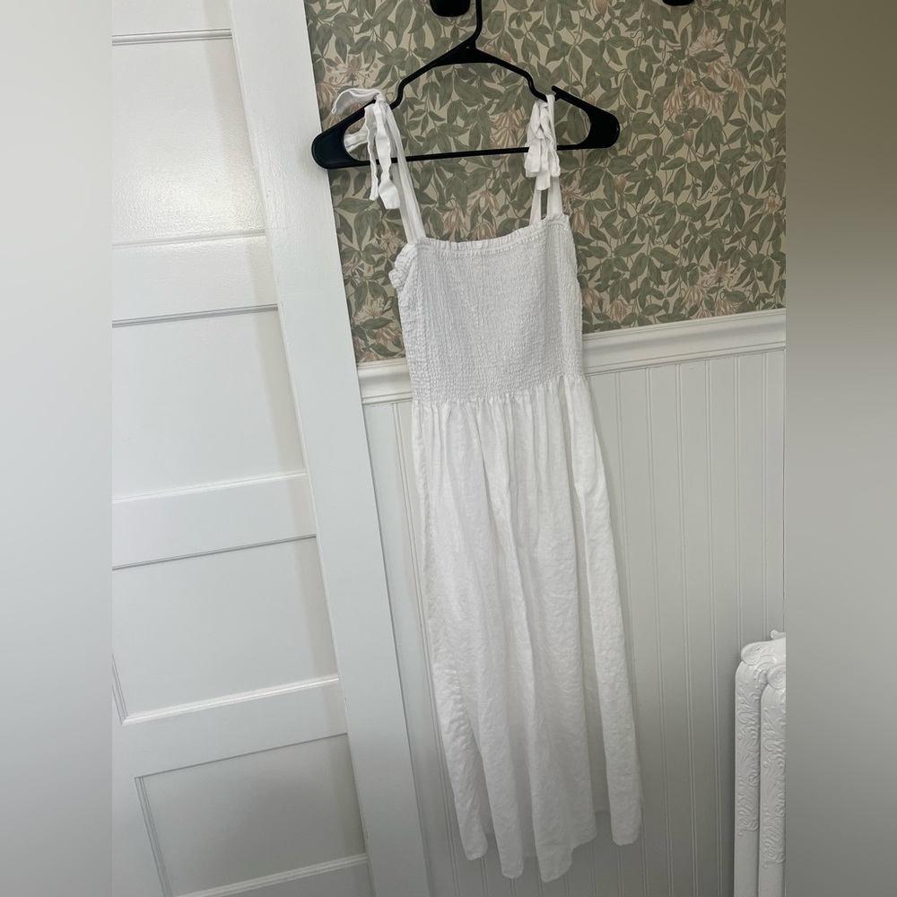 Aritzia white dress (Wilfred Brand)